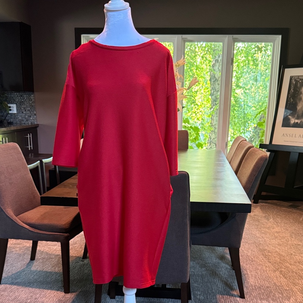 VENUS Vibrant Red Long Sleeve Dress with pockets